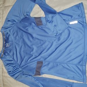 REEBOK Athletic Running Shirt. Reflective detail, thumb holes. SIZE L